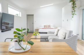 Charming Highton Hideaway between CBD and Surf Coast, Geelong